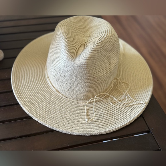 Summer hat - Picture 2 of 5